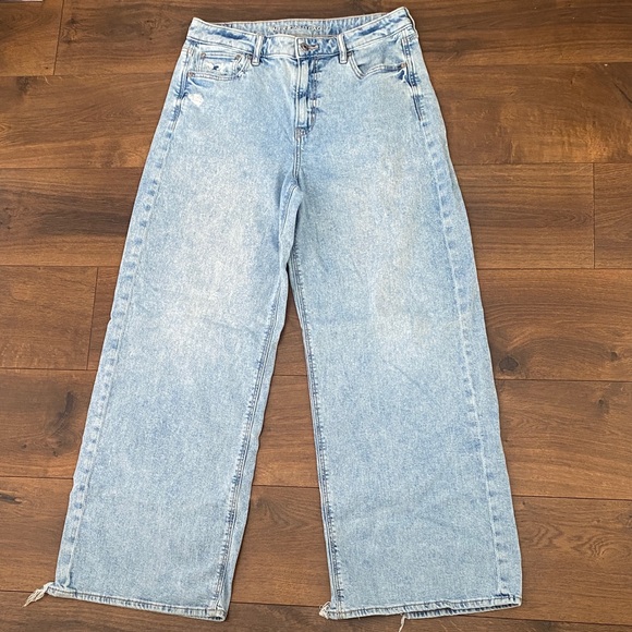 American Eagle Outfitters Denim - American Eagle Super High Rise Baggy Wide Leg Jeans Women’s 10